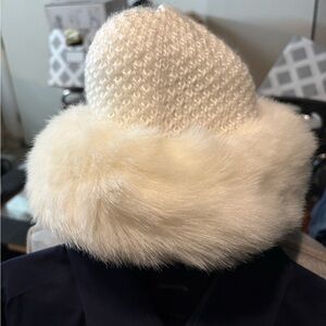 Cozy Faux-Fur Trim Knit Beanie Hat - Cream